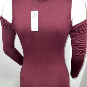 Abercrombie and fitch open shoulder shirt